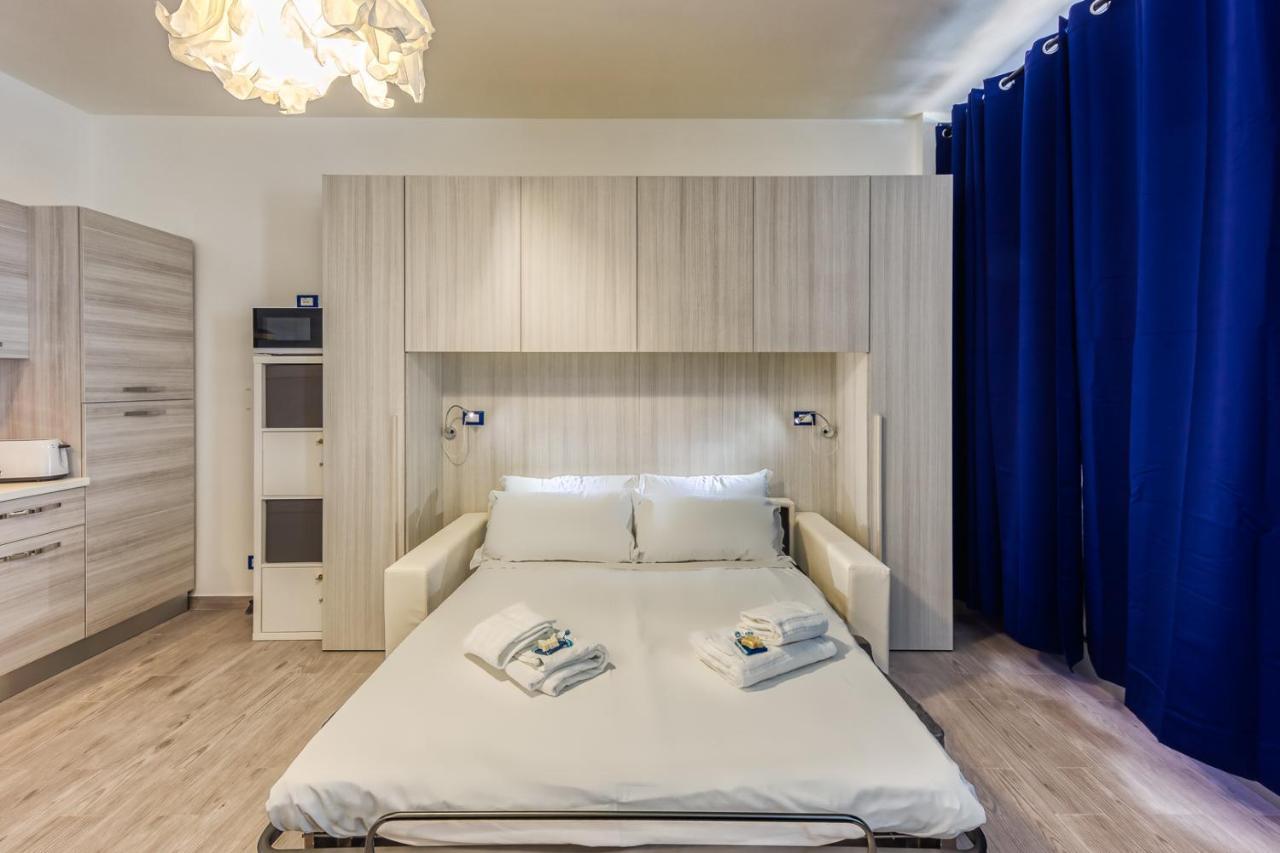 Casaviva - Grazioso Bilocale Sul Mare A Ospedaletti Apartman Kültér fotó
