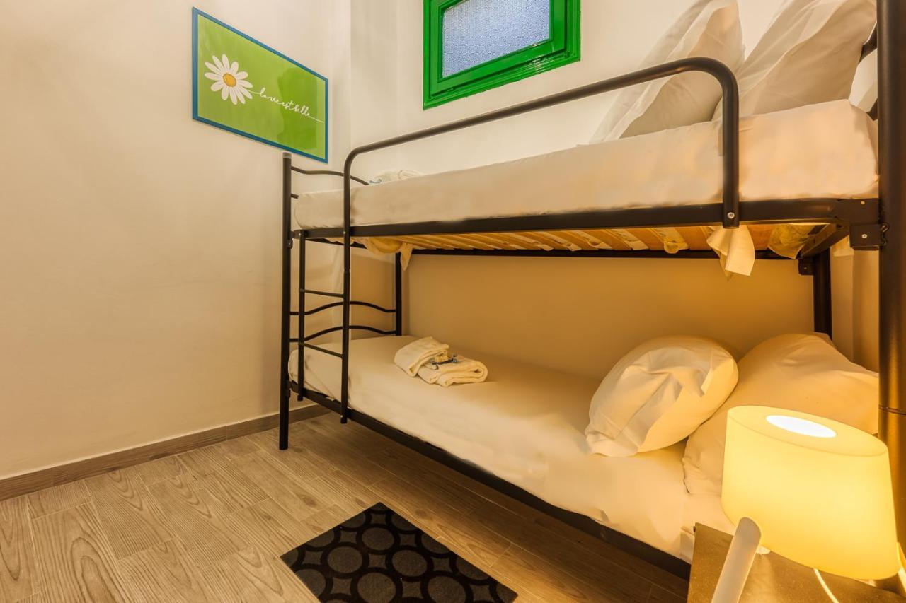 Casaviva - Grazioso Bilocale Sul Mare A Ospedaletti Apartman Kültér fotó